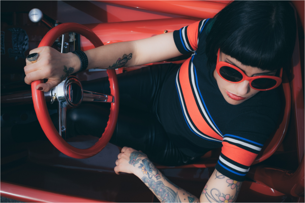 Main image Hot Rod Roadster Girl