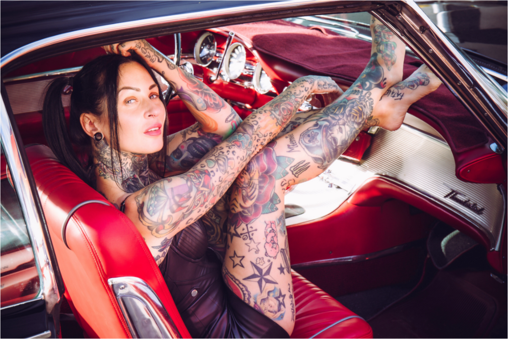 Main image Femke Fatale Ford Thunderbird