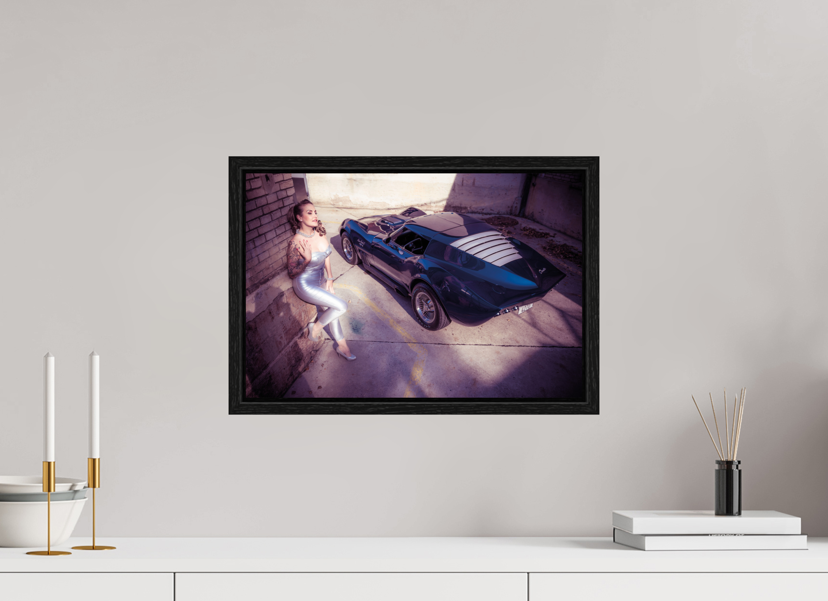 45 x 30 cm, Floater Frame Zoe Scarlett Maka Shark II