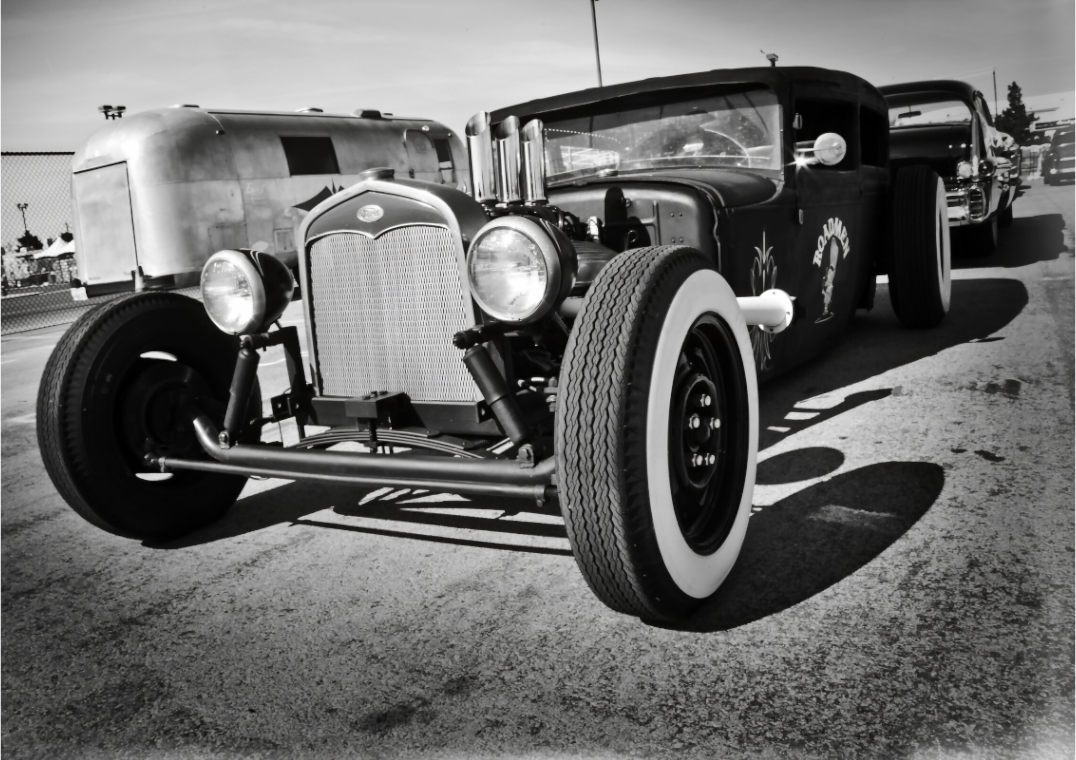 Main image The Black Hot Rod